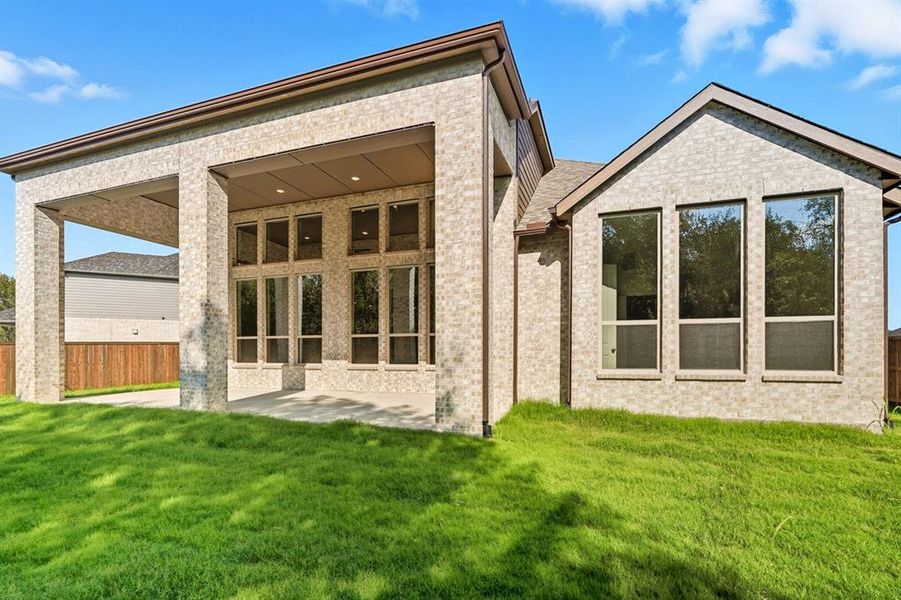Exterior details and patio area of a home in Sonoma Verde: 70ft. lots, McLendon-Chisholm (Image 20). Exterior details and patio area of a home in Sonoma Verde: 70ft. lots, McLendon-Chisholm (Image 20).