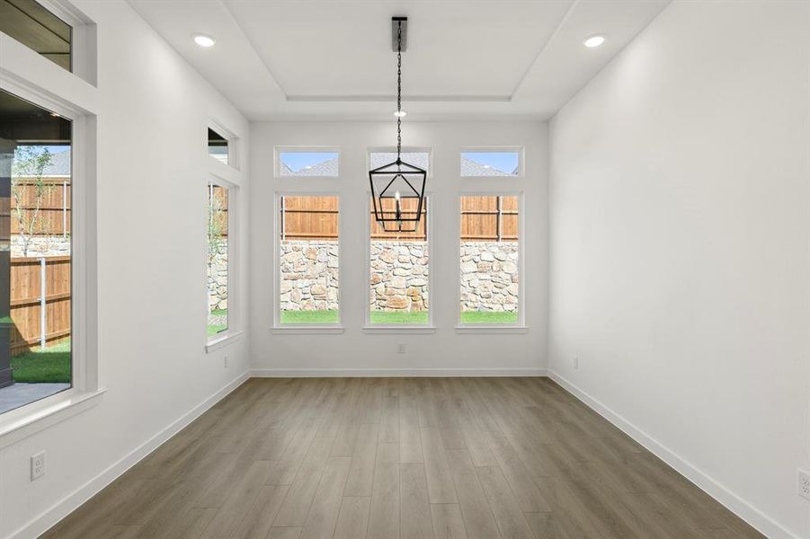 15. 7112 Bergamot - Dining