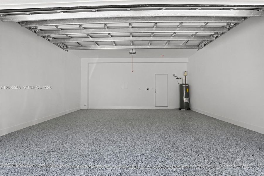 Spacious, unfurnished interior of a new home in , Fort Lauderdale (Image 19). Spacious, unfurnished interior of a new home in , Fort Lauderdale (Image 19).