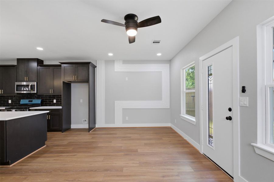 Spacious, unfurnished interior of a new home in , Houston (Image 22).