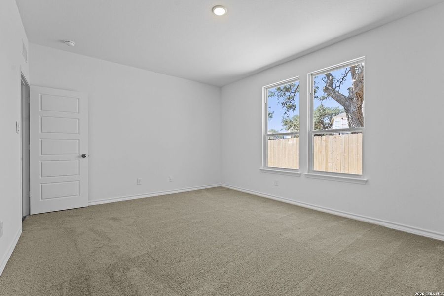 Spacious, unfurnished interior of a new home in Corley Farms, Boerne (Image 17).