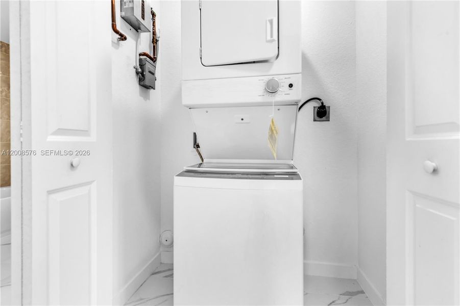 Image 37 of a home in .