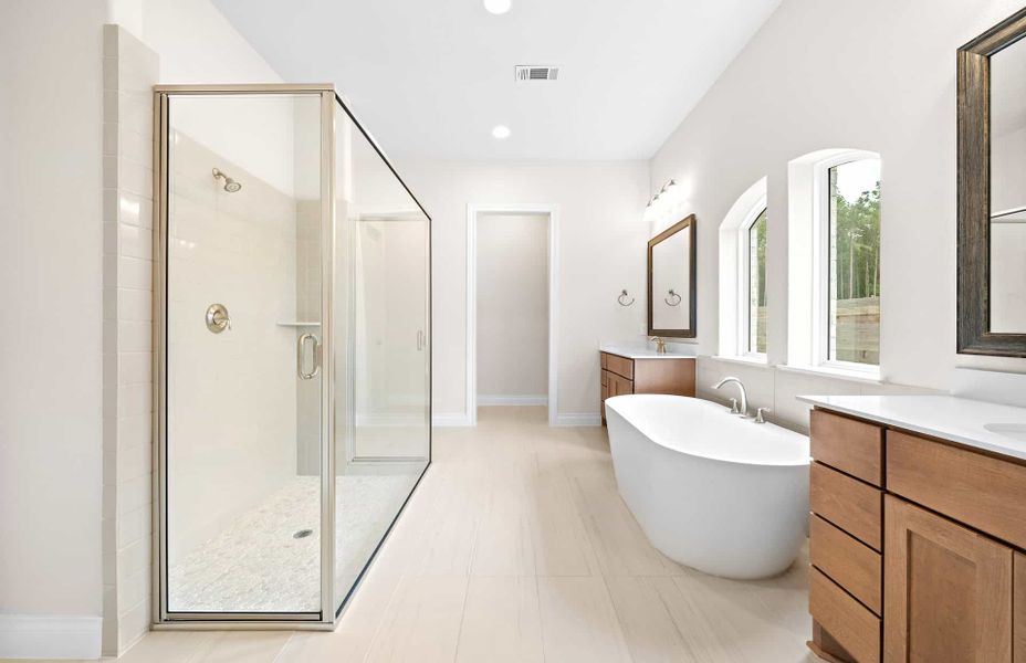 Representative furnished interior of a home built from the 4094 by Ravenna Homes in Artavia 70′, Conroe (Image 19).