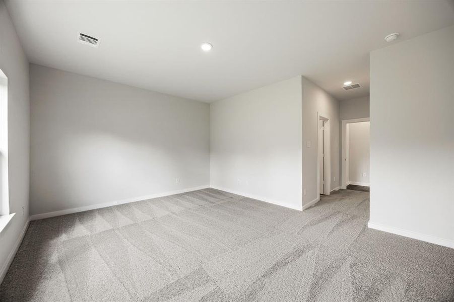 Spacious, unfurnished interior of a new home in Ambergrove, Royse City (Image 17). Spacious, unfurnished interior of a new home in Ambergrove, Royse City (Image 17).