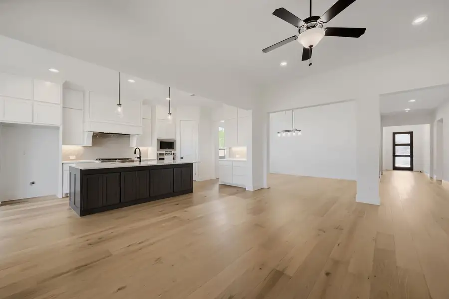 501 Splitrock - Living Area