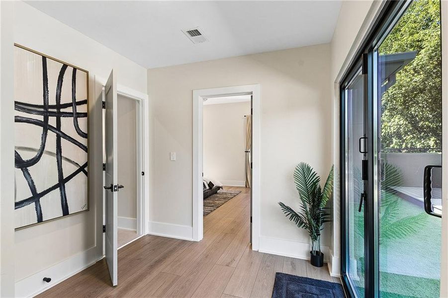 Furnished interior view inside a new home in , Atlanta (Image 12).