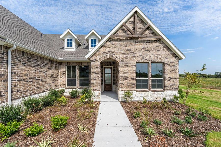 Exterior details and patio area of a home in Rocky Top, Krum (Image 27). Exterior details and patio area of a home in Rocky Top, Krum (Image 27).