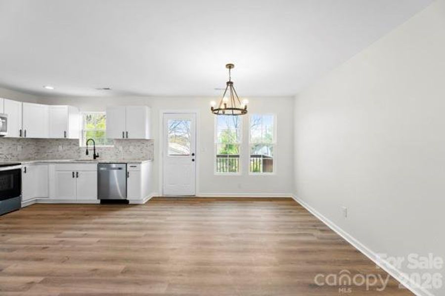Spacious, unfurnished interior of a new home in , Kings Mountain (Image 12).