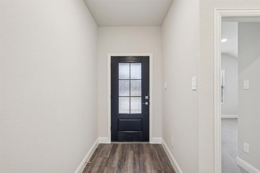 Spacious, unfurnished interior of a new home in Simpson Crossing - Signature Series, McKinney (Image 18). Spacious, unfurnished interior of a new home in Simpson Crossing - Signature Series, McKinney (Image 18).