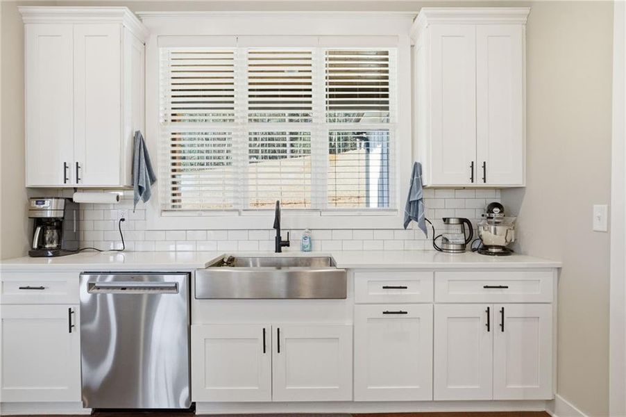 Furnished interior view inside a new home in , Jasper (Image 52).