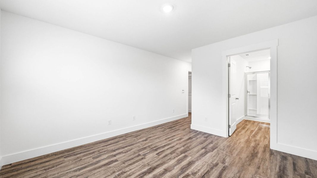 Spacious, unfurnished interior of a new home in The Arbor Townhomes, Kingsport (Image 13).