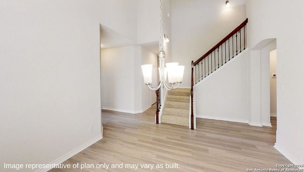 Spacious, unfurnished interior of a new home in Brookstone Creek, San Antonio (Image 16).