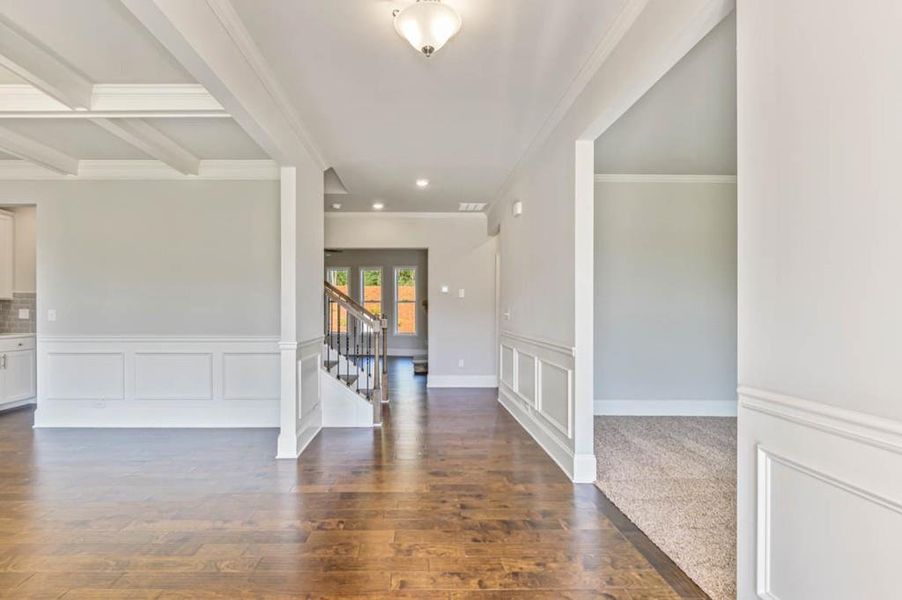 Spacious, unfurnished interior of a new home in Thalley Creek Estates, Cumming (Image 15).