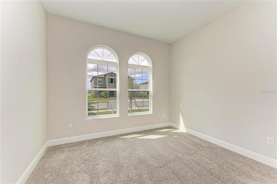 Spacious, unfurnished interior of a new home in Crosswind Point, Parrish (Image 17).