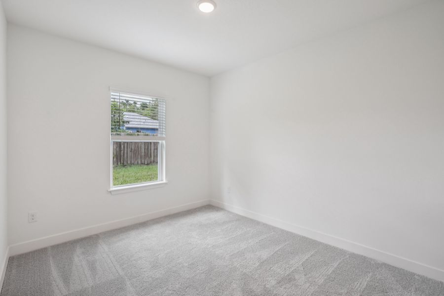 Spacious, unfurnished interior of a new home in Spring Hill, Spring Hill (Image 28).