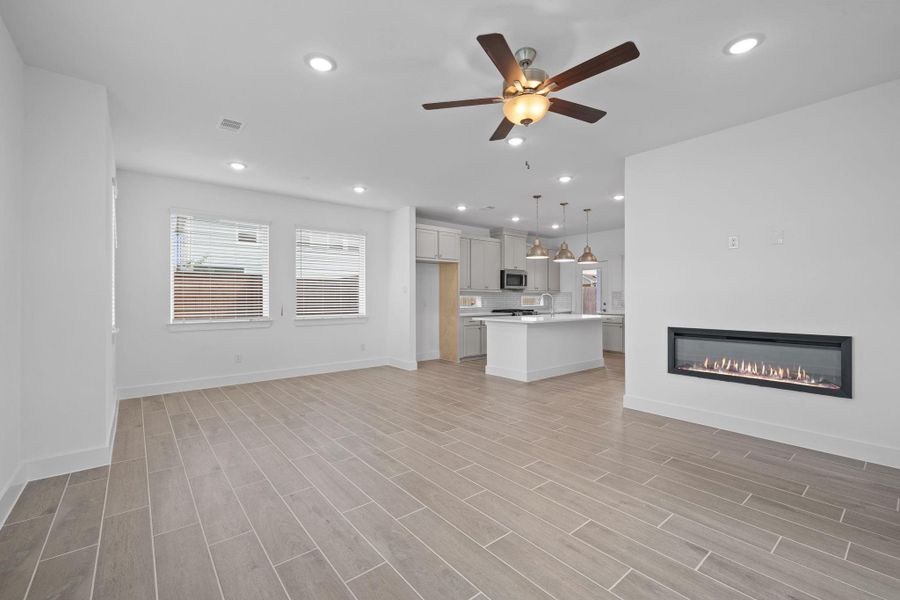 Spacious, unfurnished interior of a new home in Meridiana, Manvel (Image 22). Spacious, unfurnished interior of a new home in Meridiana, Manvel (Image 22).