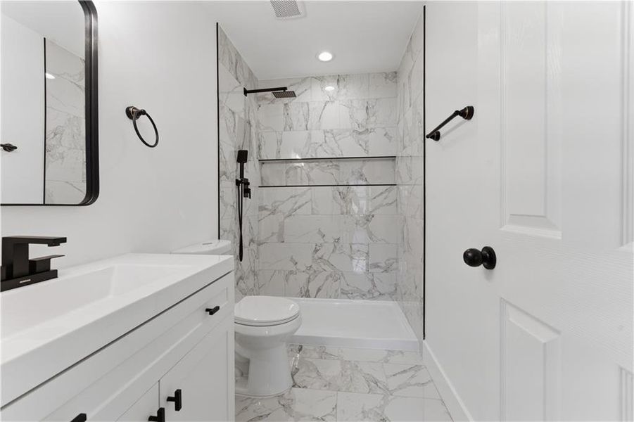 Furnished interior view inside a new home in , Hiram (Image 8).