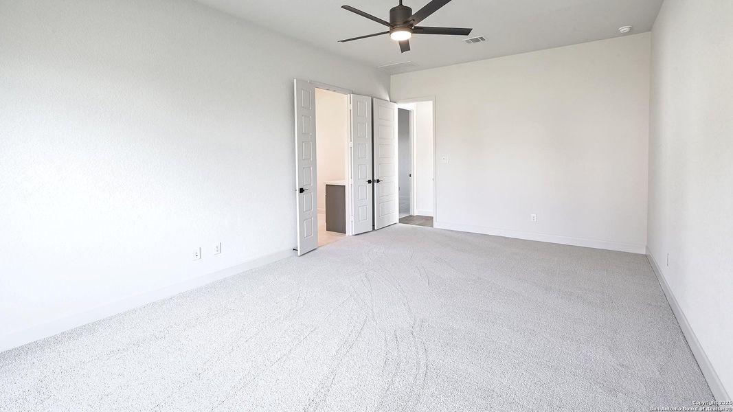 Spacious, unfurnished interior of a new home in Mayfair 50', New Braunfels (Image 22). Spacious, unfurnished interior of a new home in Mayfair 50', New Braunfels (Image 22).