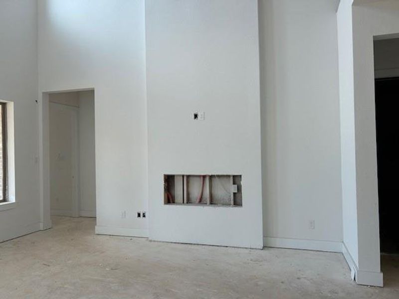Spacious, unfurnished interior of a new home in , Fulshear (Image 9).