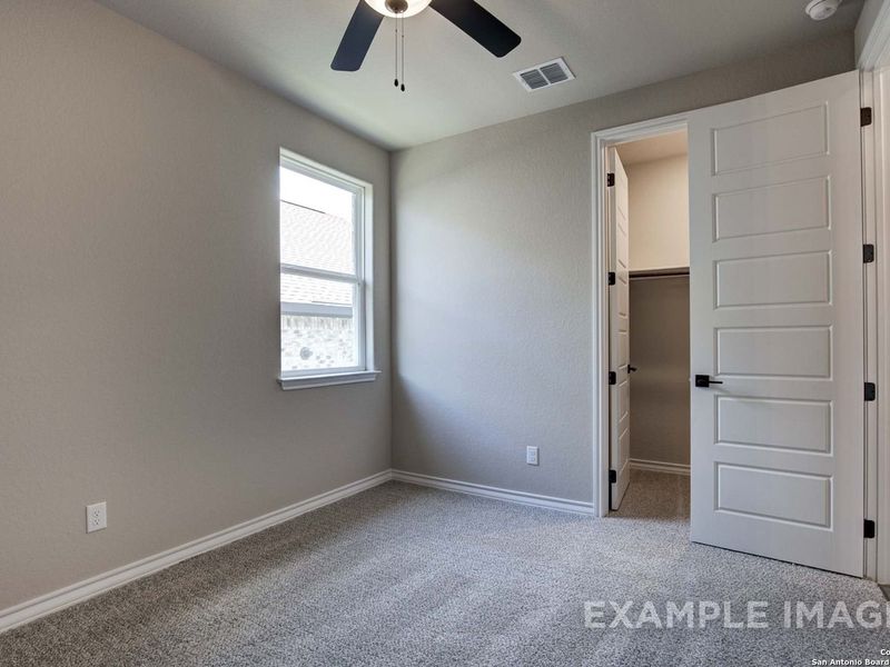 Spacious, unfurnished interior of a new home in Ladera, San Antonio (Image 24).