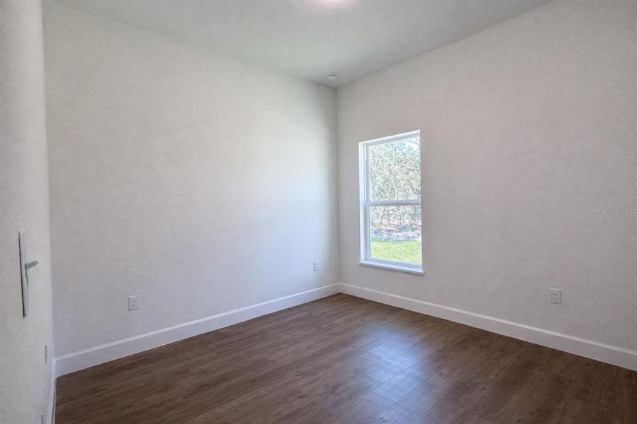 Spacious, unfurnished interior of a new home in , Citrus Springs (Image 26).