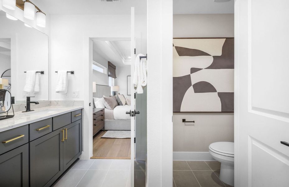 Representative furnished interior of a home built from the Maroon by Pulte Homes in Cameron Place, Austin (Image 11).