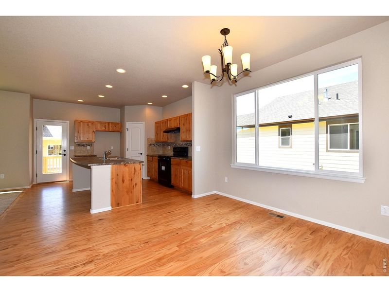 Spacious, unfurnished interior of a new home in Union Colony West, Greeley (Image 18).
