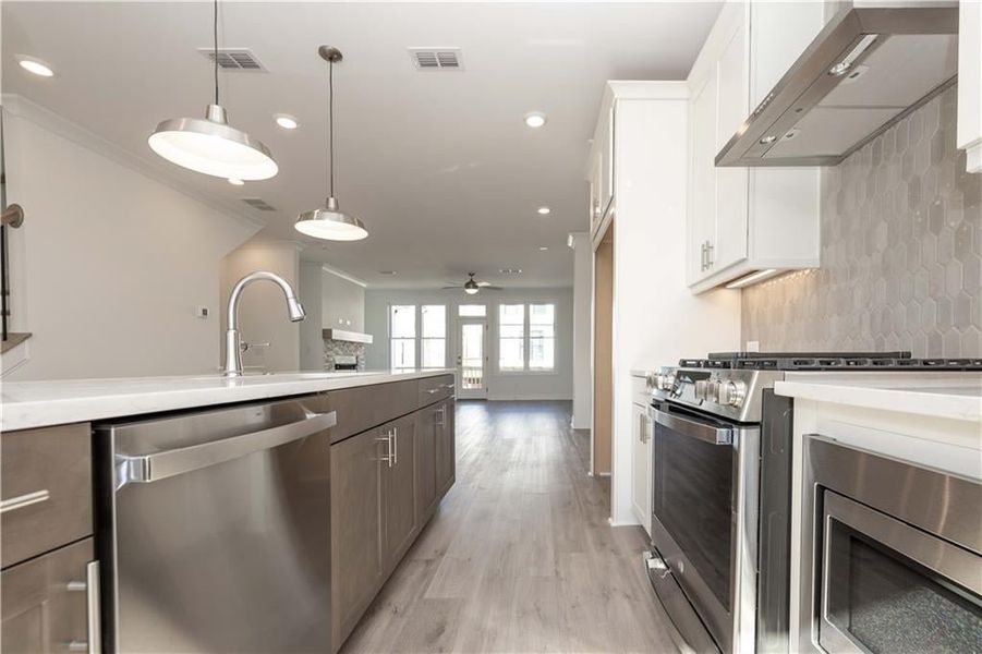 Please call us to schedule your appointment to see this home in person
Pictures represent a previously built home not the actual home Please call us to schedule your appointment to see this home in person
Pictures represent a previously built home not the actual home