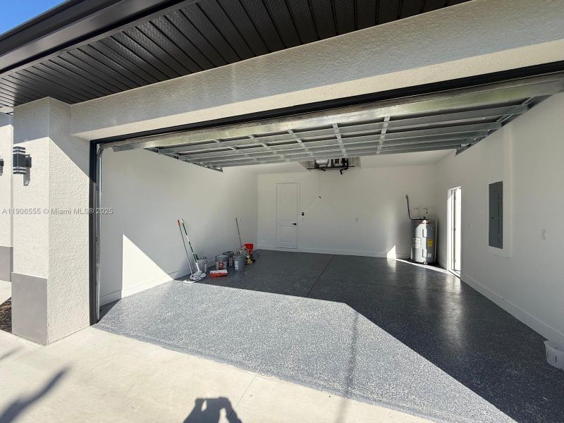 Exterior details and patio area of a home in , Lehigh Acres (Image 1).