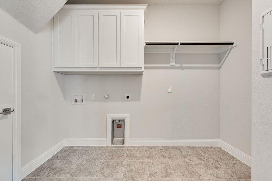 Spacious, unfurnished interior of a new home in South Pointe, Mansfield (Image 18).