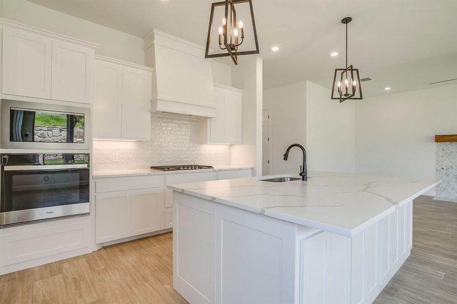 Furnished interior view inside a new home in Whitestone Crest, Benbrook (Image 11).