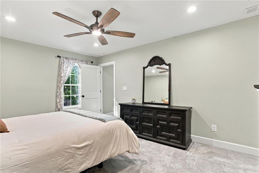 Furnished interior view inside a new home in , Auburn (Image 69).