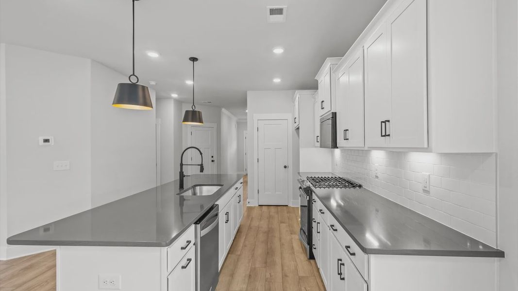 Furnished interior view inside a new home in Harrier Point, Woodruff (Image 10).