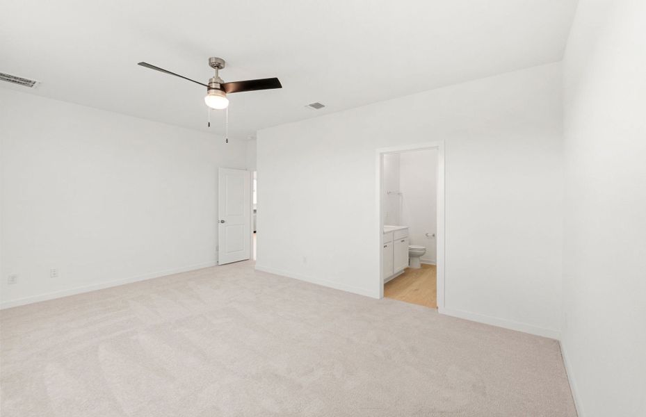 Spacious, unfurnished interior of a new home in Lagos, Manor (Image 36). Spacious, unfurnished interior of a new home in Lagos, Manor (Image 36).
