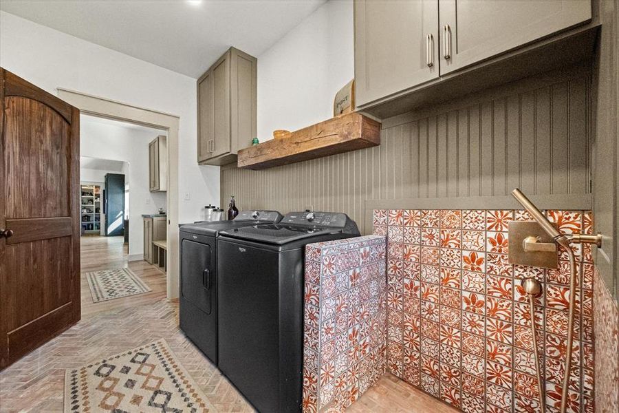 Furnished interior view inside a new home in , Collinsville (Image 4).