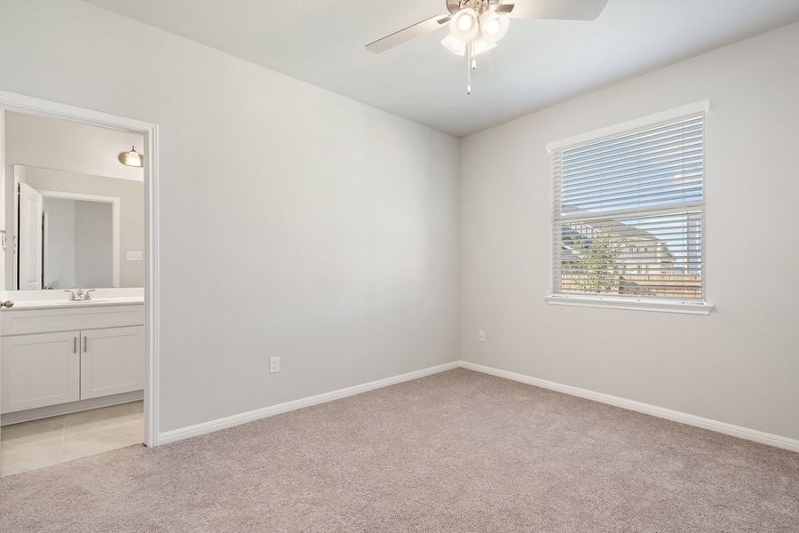 025_lb101394_826 025_lb101394_826