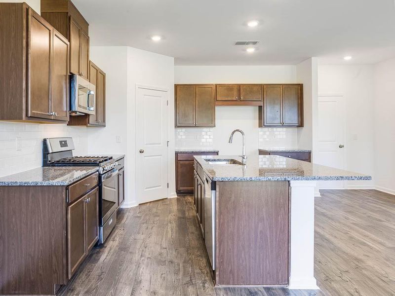Furnished interior view inside a new home in Heritage River, Euharlee (Image 6). Furnished interior view inside a new home in Heritage River, Euharlee (Image 6).