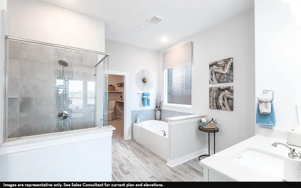 Furnished interior view inside a new home in Suncreek Estates, Rosharon (Image 4).