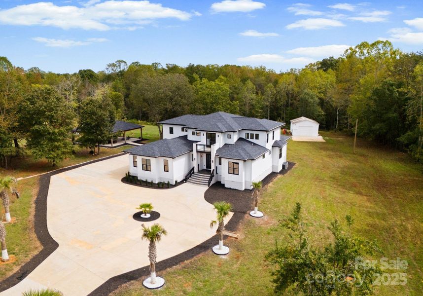 Image 34 of a home in . Image 34 of a home in .