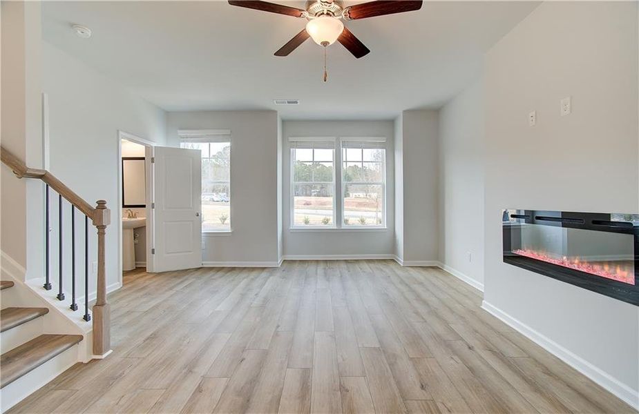 Spacious, unfurnished interior of a new home in Daybreak, Newnan (Image 13).