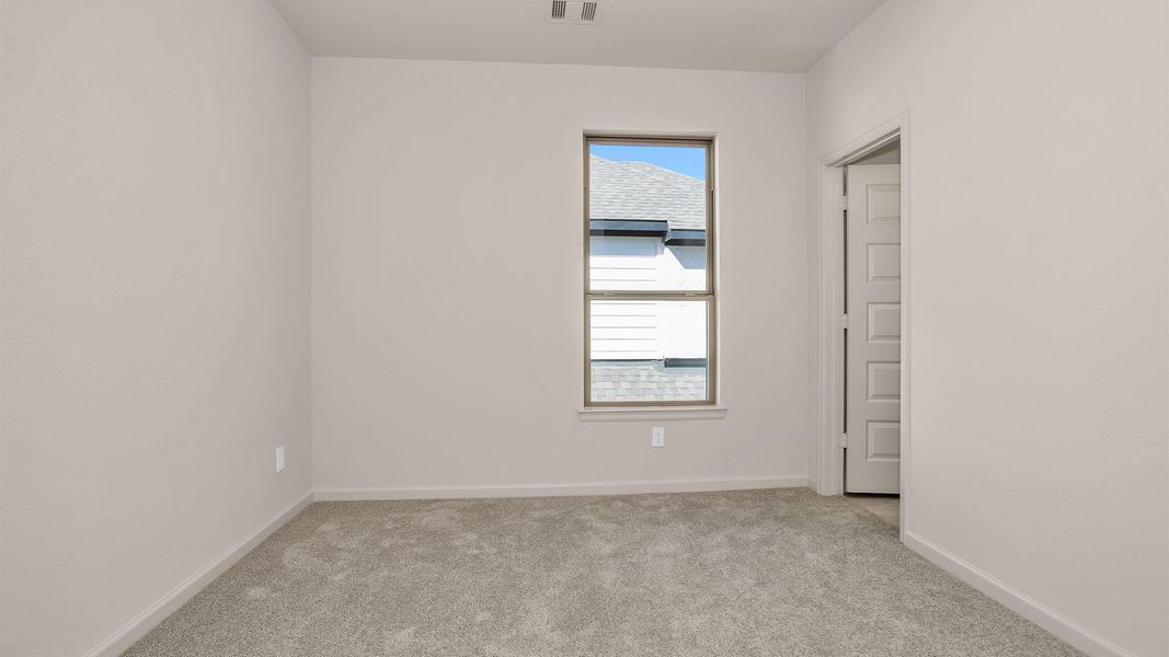 Spacious, unfurnished interior of a new home in Candela South 50', Richmond (Image 9).