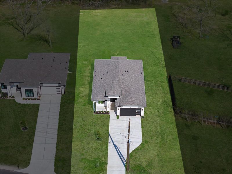 Exterior details and patio area of a home in , Dayton (Image 29).