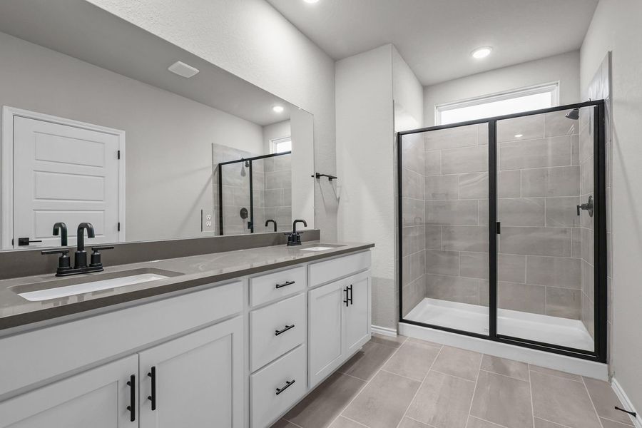 Representative furnished interior of a home built from the The Glenwood E by Davidson Homes LLC in Bricewood, San Antonio (Image 11).