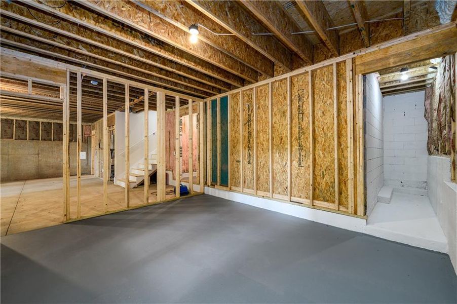 Spacious, unfurnished interior of a new home in , Atlanta (Image 41).