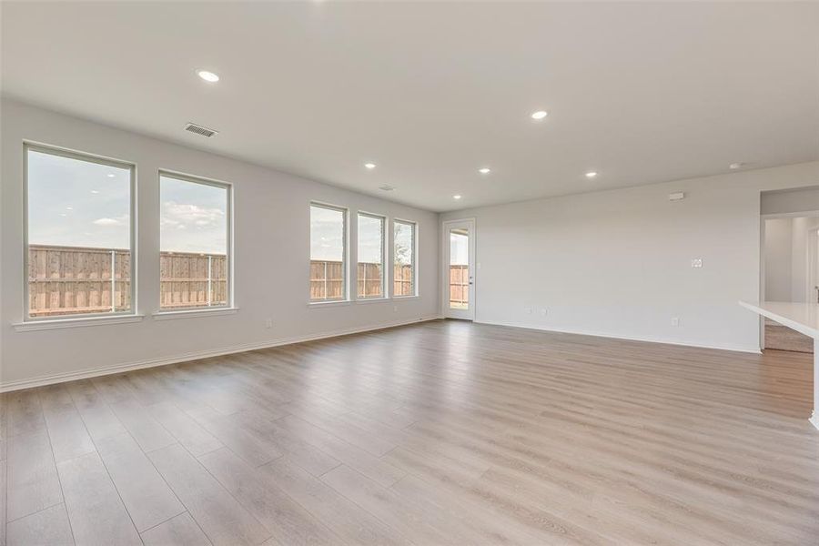 Spacious, unfurnished interior of a new home in Spiritas Ranch, Little Elm (Image 23). Spacious, unfurnished interior of a new home in Spiritas Ranch, Little Elm (Image 23).