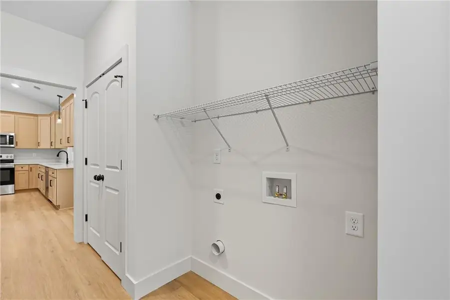 Spacious, unfurnished interior of a new home in , Toccoa (Image 11).