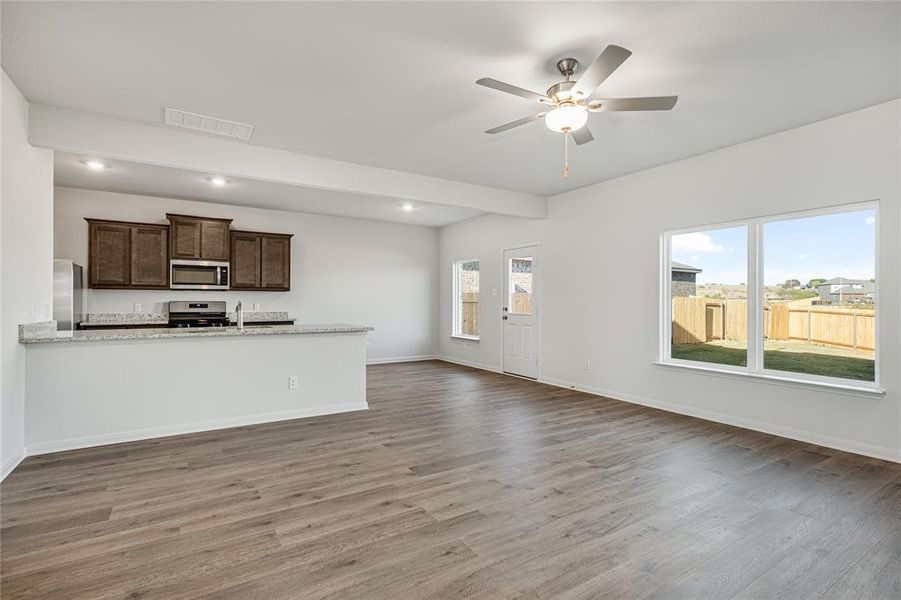 Spacious, unfurnished interior of a new home in Vista West, Fort Worth (Image 7). Spacious, unfurnished interior of a new home in Vista West, Fort Worth (Image 7).