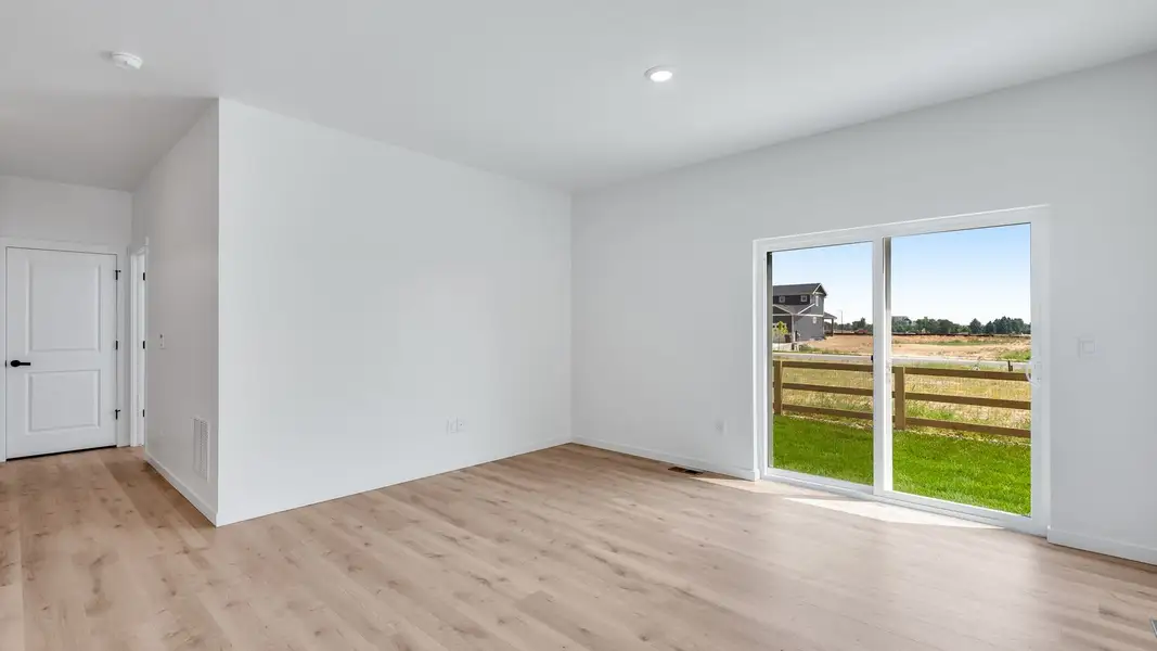 Spacious, unfurnished interior of a new home in Prairie Song, Windsor (Image 14). Spacious, unfurnished interior of a new home in Prairie Song, Windsor (Image 14).