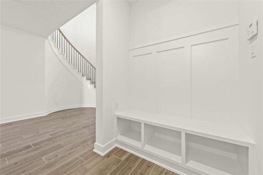 Representative image. Features, specifications, selections and colors may vary. Representative image. Features, specifications, selections and colors may vary.