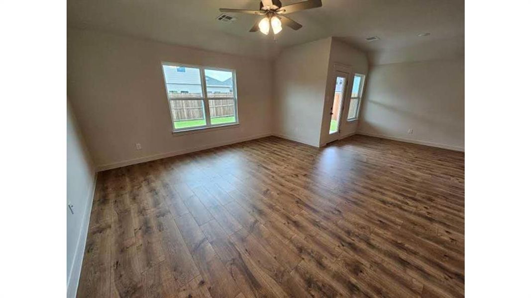Spacious, unfurnished interior of a new home in Patriot Estates, Venus (Image 13).